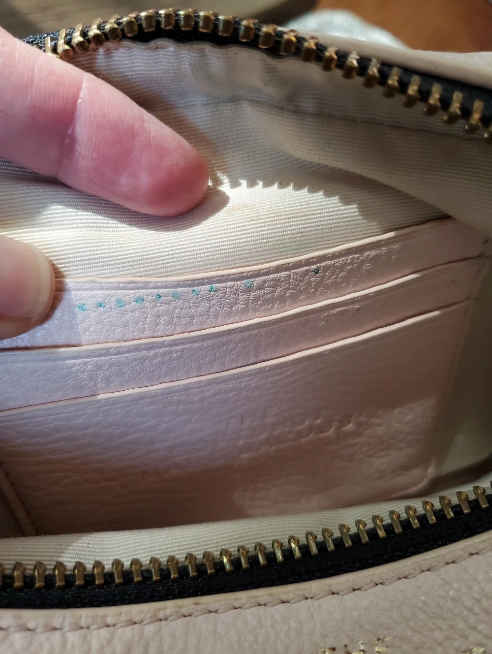 Marc Jacobs The Softshot 21 Pebbled Leather Crossbody Bag Pink Tutu